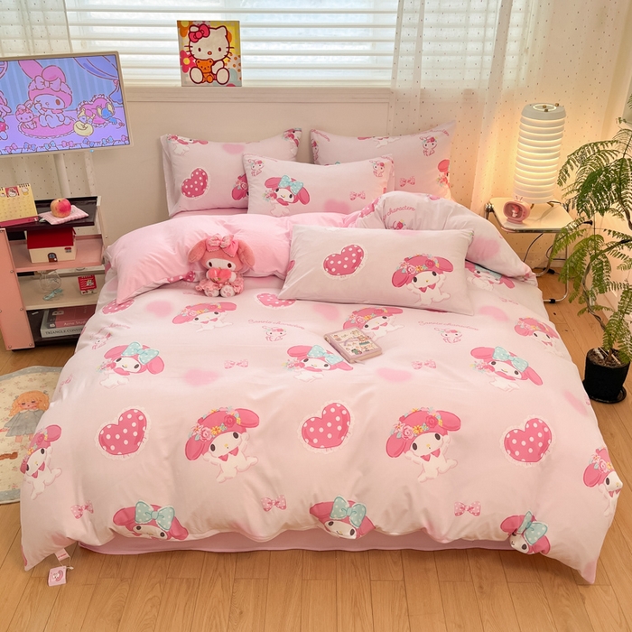 91家纺网 家纺一手货源 找家纺 港岛妹妹 2025新款云朵水洗工艺三丽鸥四件套 三丽鸥-粉粉美乐蒂