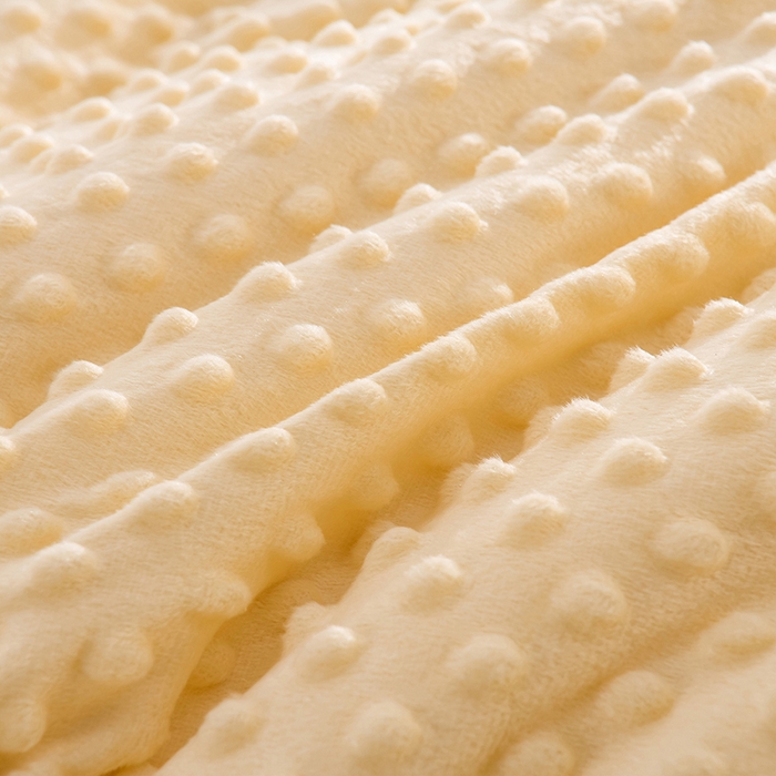 91家纺网 家纺一手货源 找家纺 （总）艾兜坊 2025新款三丽鸥水洗棉3D豆豆被 被子被芯