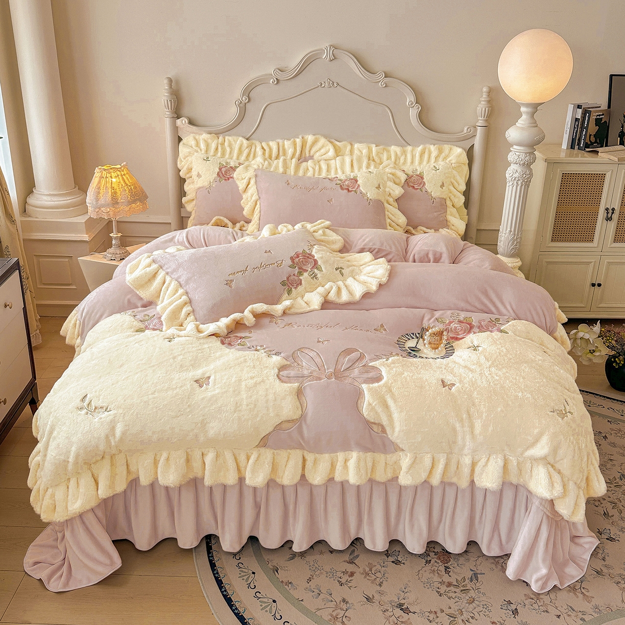 宜凡家纺 2025新款牛奶绒贴布兔绒绣花床盖四件套--淡香伊人系列 淡香伊人-香芋紫