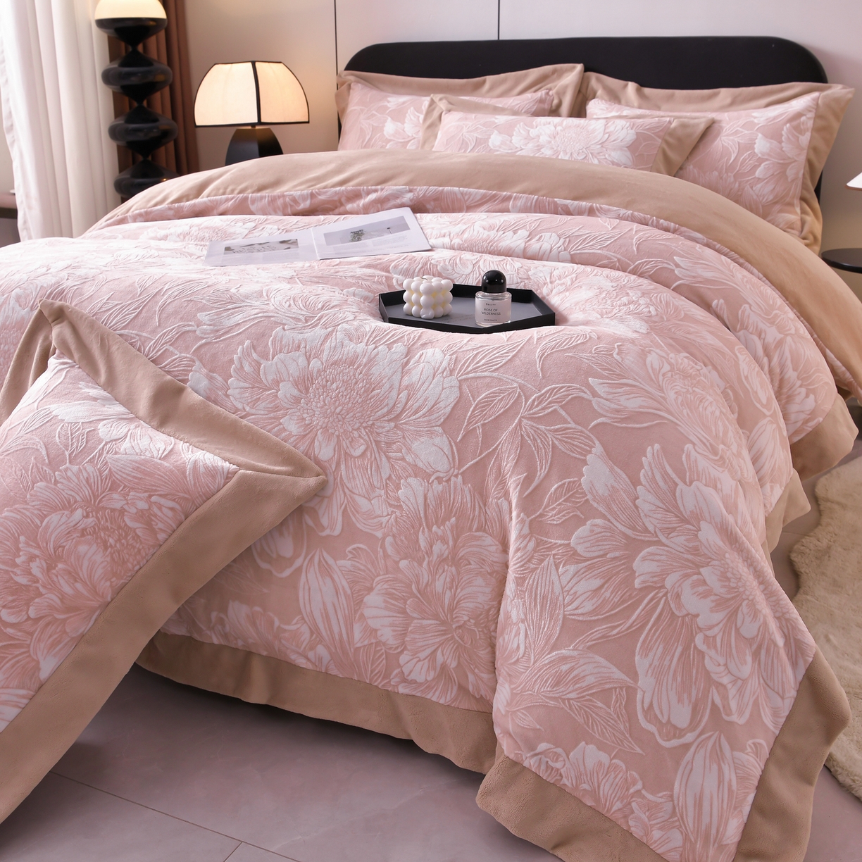 91家纺网 家纺一手货源 找家纺 （总）湘雪家居  2025新款高克重雕花牛奶绒四件套