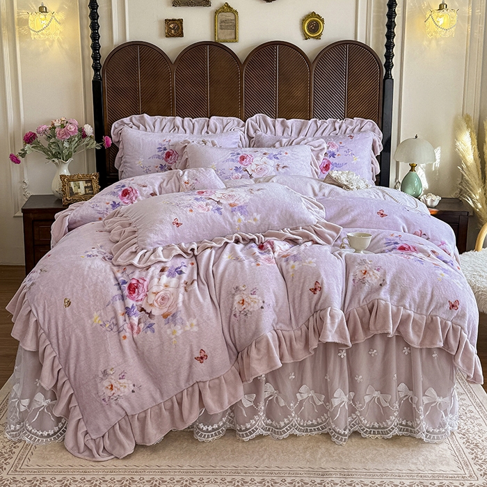 91家纺网 家纺一手货源 找家纺 （总）宜凡家纺 2025新款牛奶绒5D数码印花夹棉床裙四件套