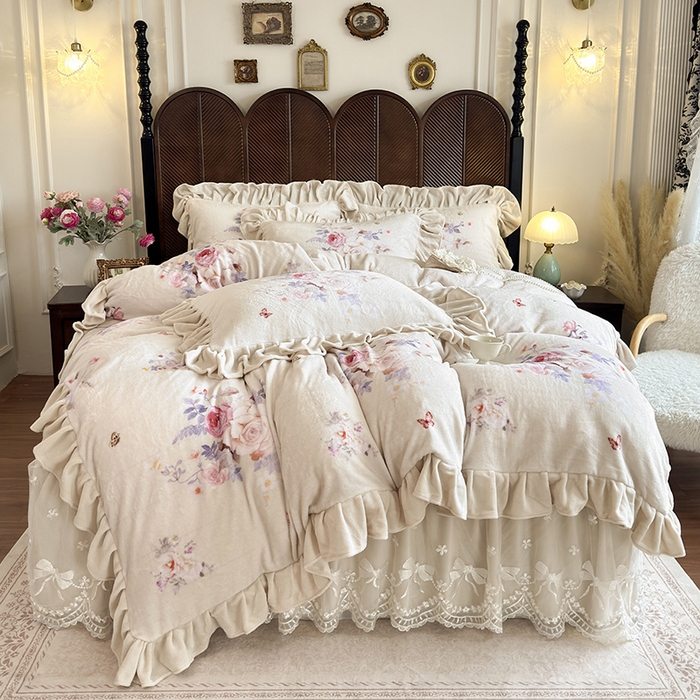 91家纺网 家纺一手货源 找家纺 （总）宜凡家纺 2025新款牛奶绒5D数码印花夹棉床裙四件套