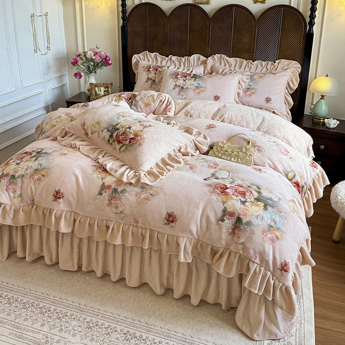 91家纺网 家纺一手货源 找家纺 （总）宜凡家纺 2025新款牛奶绒5D数码印花床盖四件套