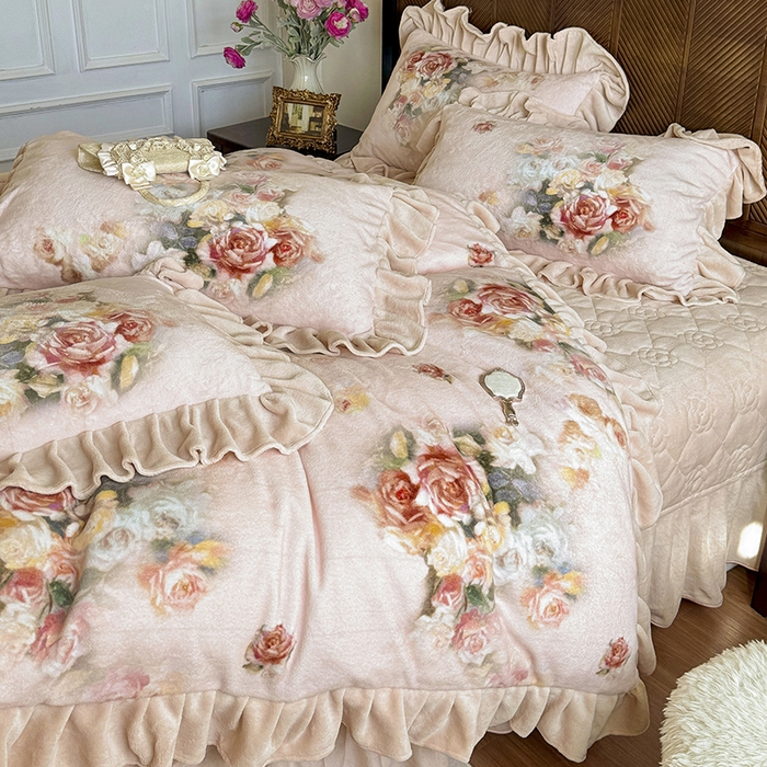 91家纺网 家纺一手货源 找家纺 （总）宜凡家纺 2025新款牛奶绒5D数码印花床盖四件套