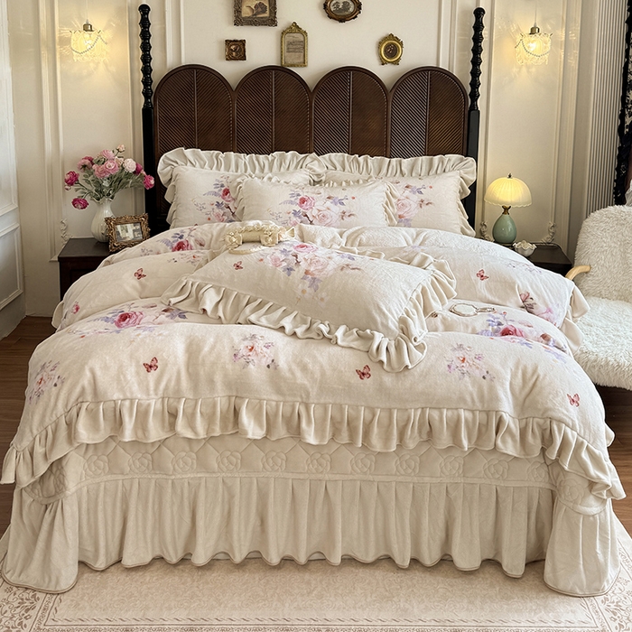 91家纺网 家纺一手货源 找家纺 （总）宜凡家纺 2025新款牛奶绒5D数码印花床盖四件套