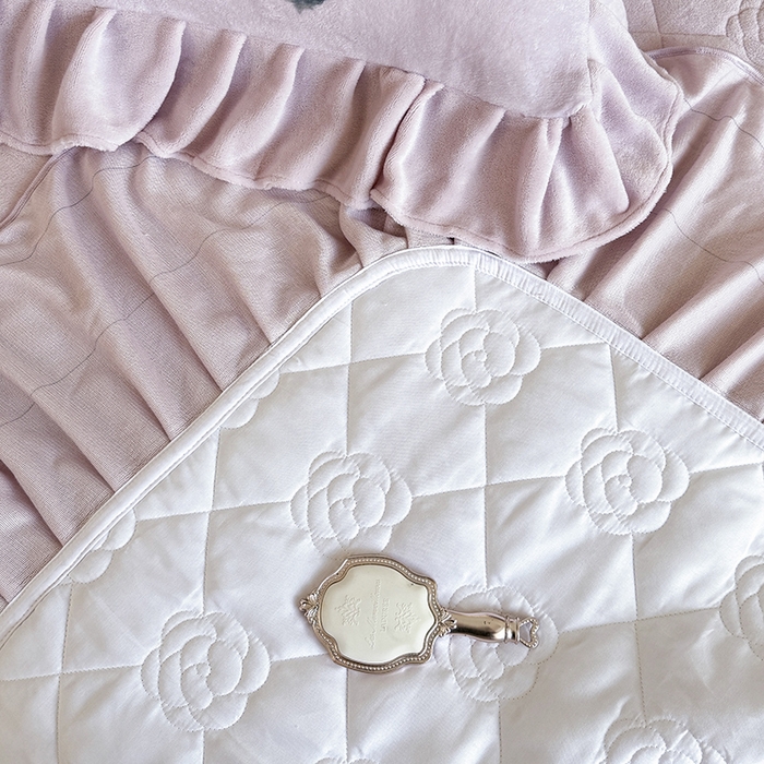 91家纺网 家纺一手货源 找家纺 宜凡家纺 2025新款牛奶绒5D数码印花床盖四件套 浮香如梦 淡紫