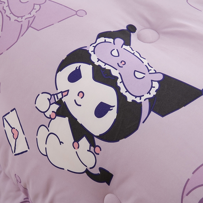 91家纺网 家纺一手货源 找家纺 艾兜坊 2025新款三丽鸥水洗棉3D豆豆被 被子被芯 幻影库洛米