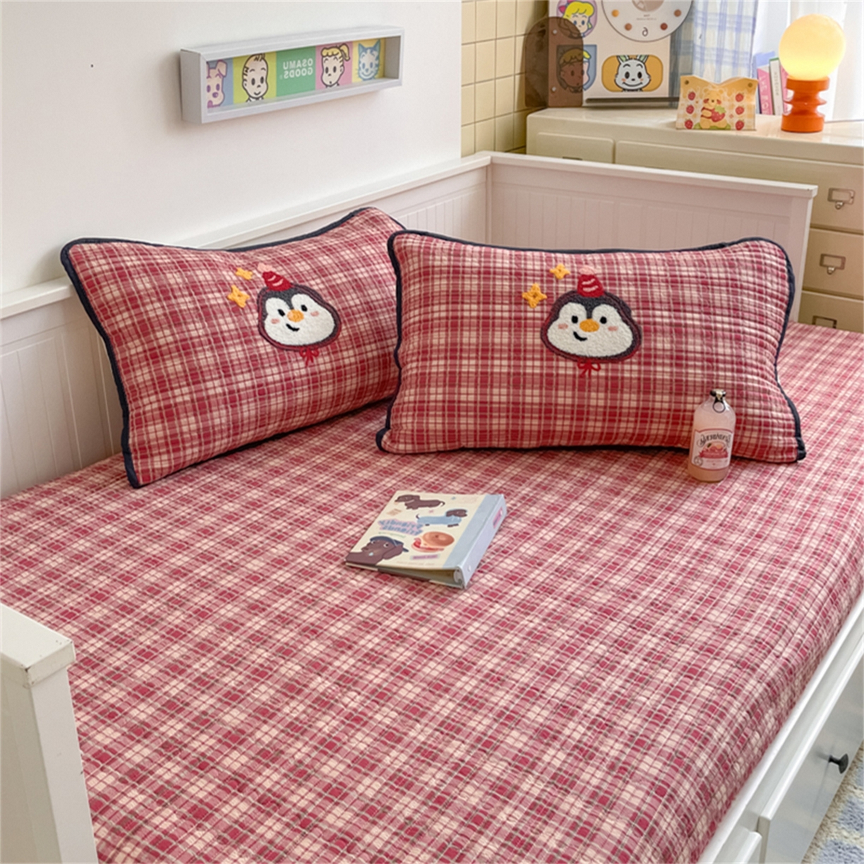 91家纺网 家纺一手货源 找家纺 老帅 2025新款毛巾绣床盖春秋冬被套件 企鹅乖乖