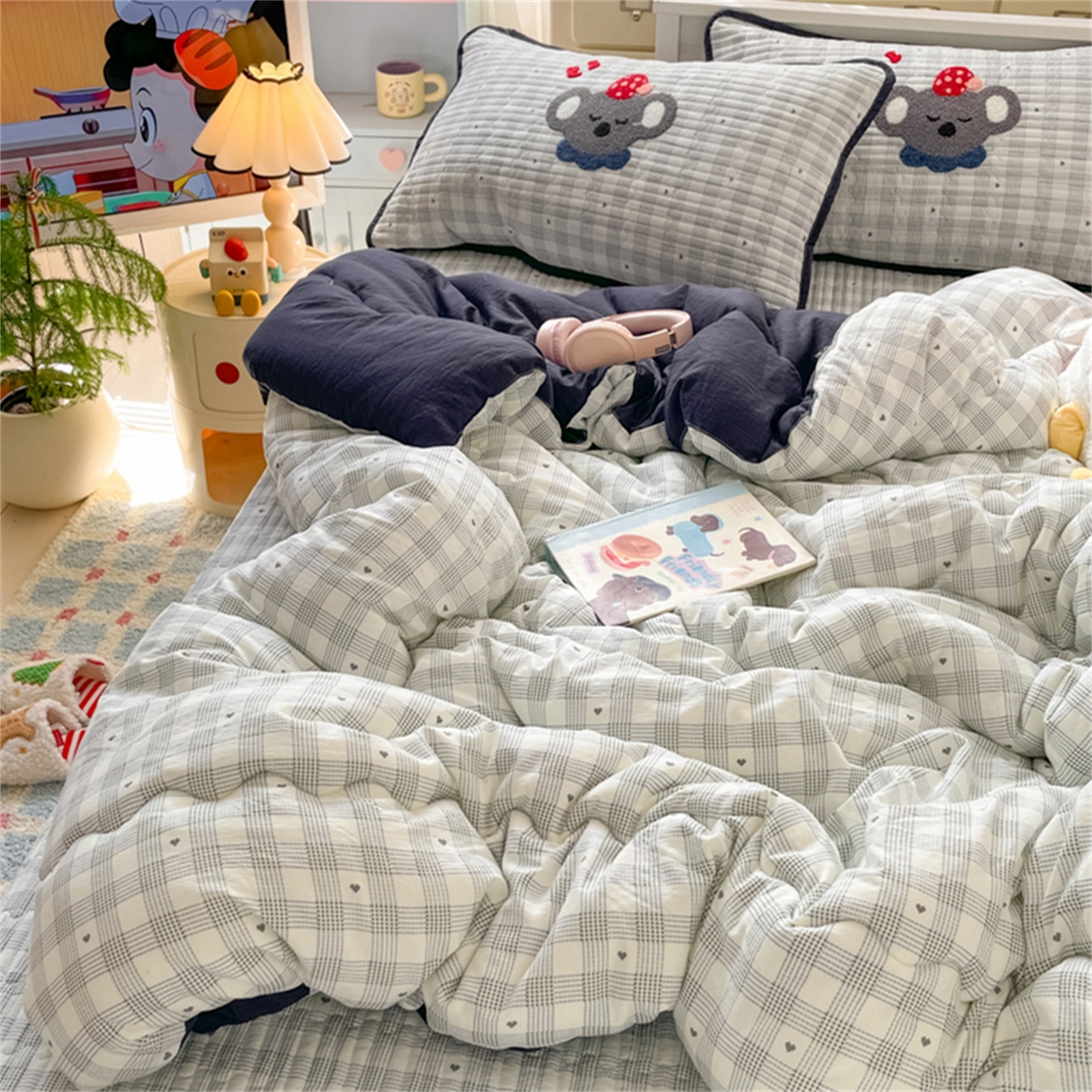 91家纺网 家纺一手货源 找家纺 老帅 2025新款毛巾绣床盖春秋冬被套件 happy考拉