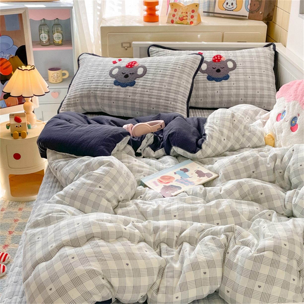 91家纺网 家纺一手货源 找家纺 老帅 2025新款毛巾绣床盖春秋冬被套件 happy考拉