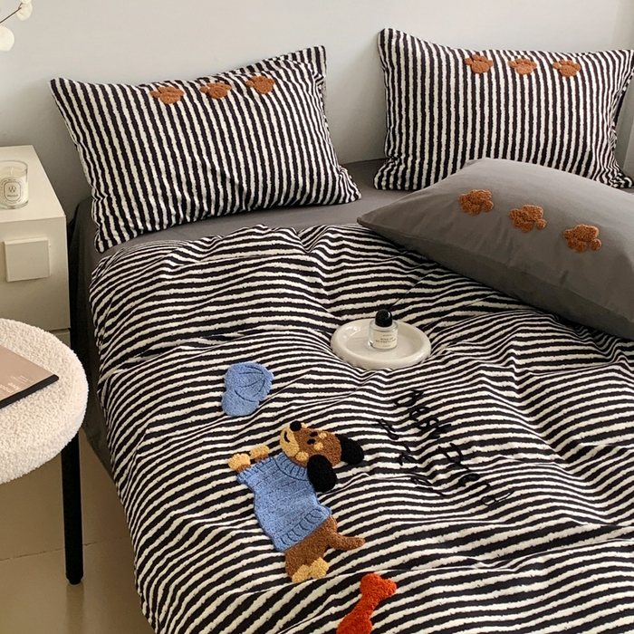 91家纺网 家纺一手货源 找家纺 （总）如意朵 2025新款全棉加厚磨毛毛巾绣四件套（专版花型）