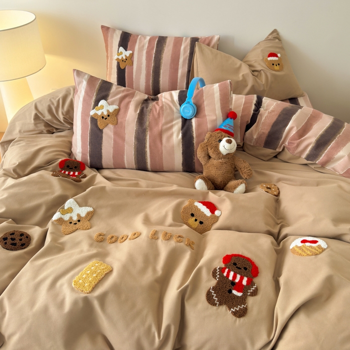 91家纺网 家纺一手货源 找家纺 如意朵 2025新款全棉加厚磨毛毛巾绣四件套（专版花型） 姜饼人