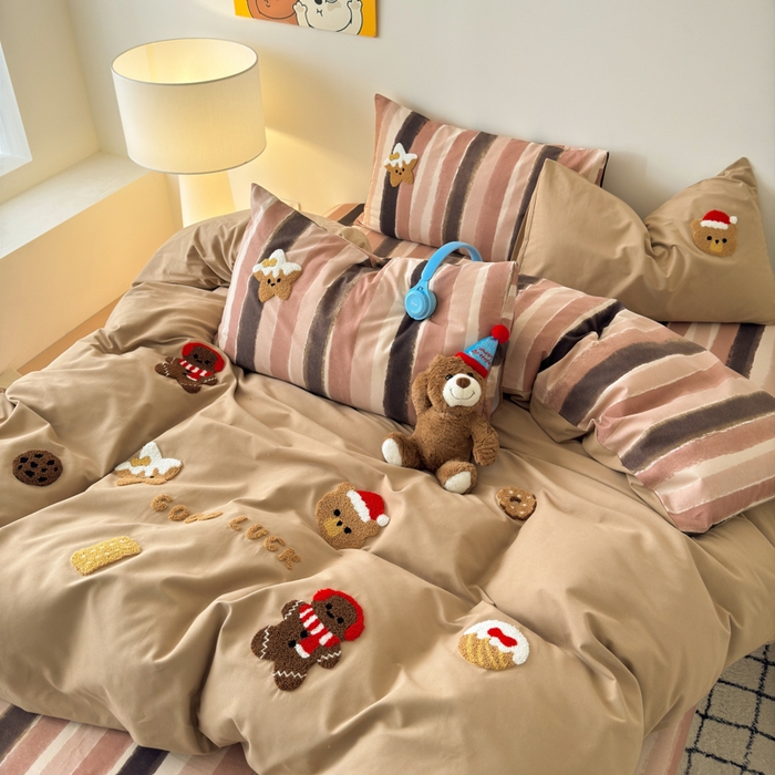 91家纺网 家纺一手货源 找家纺 如意朵 2025新款全棉加厚磨毛毛巾绣四件套（专版花型） 姜饼人