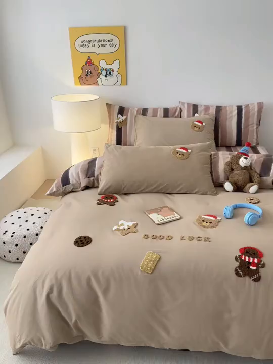 91家纺网 家纺一手货源 找家纺 如意朵 2025新款全棉加厚磨毛毛巾绣四件套（专版花型） 姜饼人