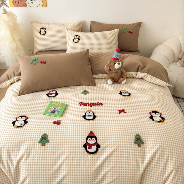 91家纺网 家纺一手货源 找家纺 如意朵 2025新款全棉加厚磨毛毛巾绣四件套（专版花型） 快乐企鹅