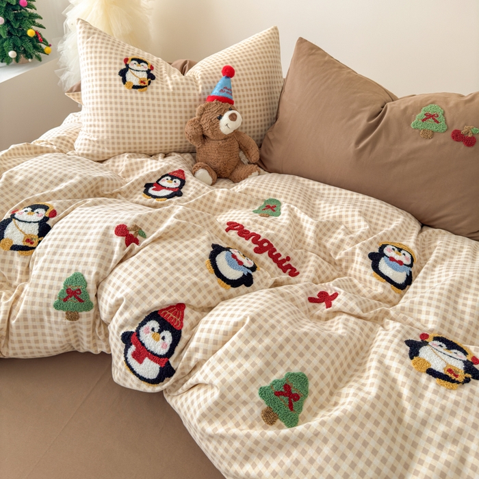 91家纺网 家纺一手货源 找家纺 如意朵 2025新款全棉加厚磨毛毛巾绣四件套（专版花型） 快乐企鹅