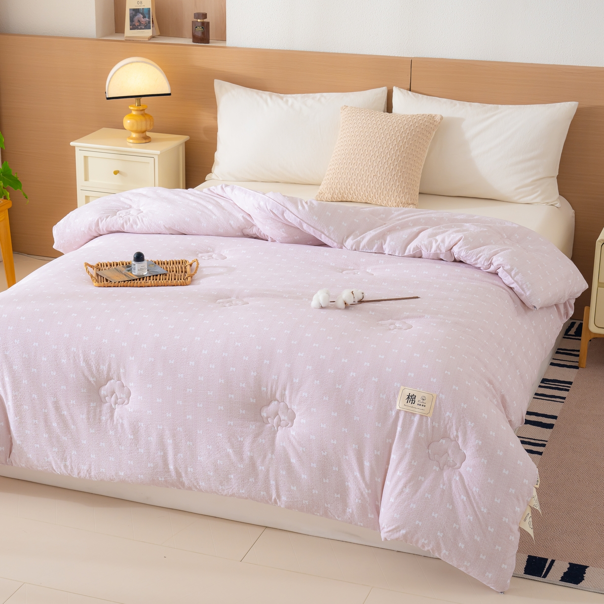 91家纺网 家纺一手货源 找家纺 蓝冰家纺 2025新款亚麻棉花冬被 粉色蝴蝶结