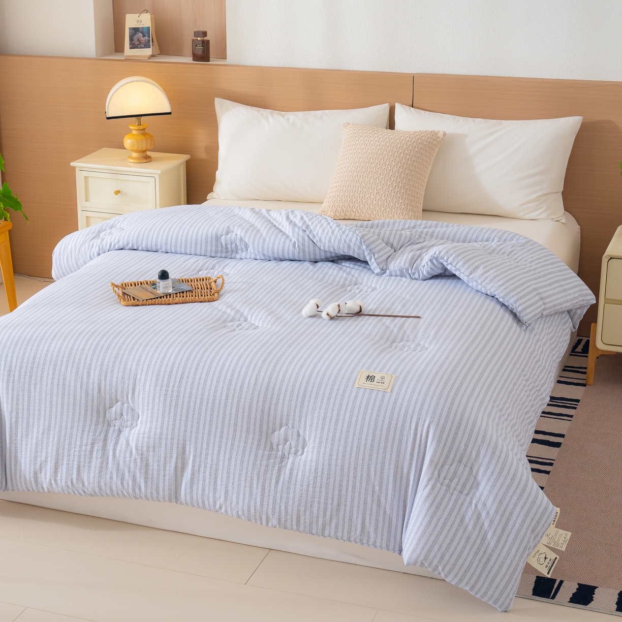 91家纺网 家纺一手货源 找家纺 蓝冰家纺 2025新款亚麻棉花冬被 蓝色条纹
