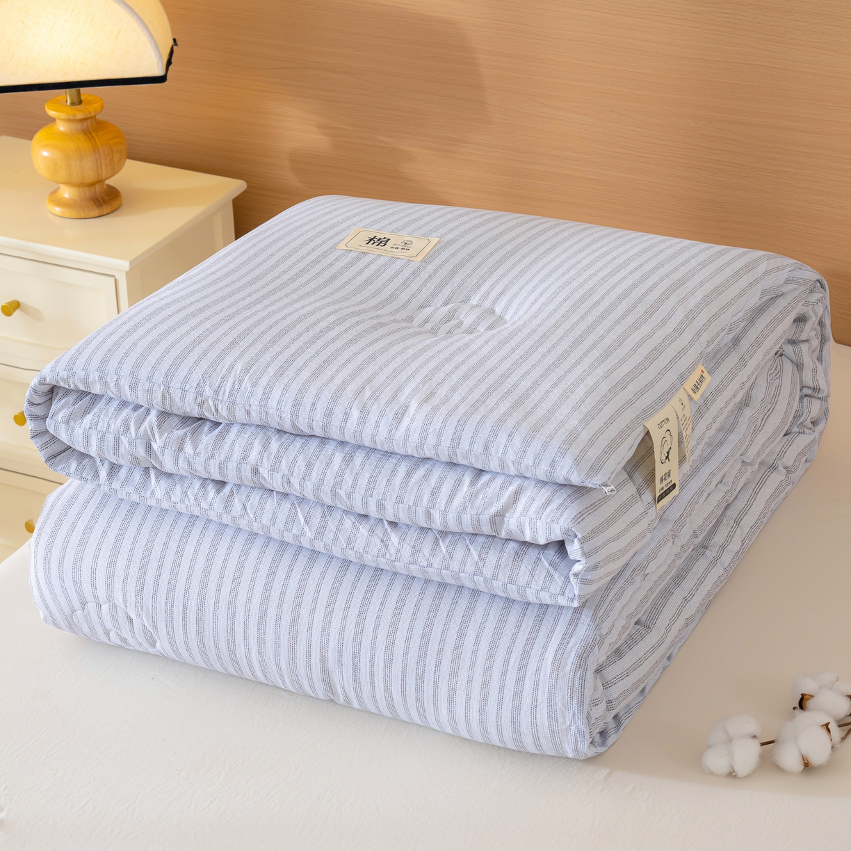 91家纺网 家纺一手货源 找家纺 蓝冰家纺 2025新款亚麻棉花冬被 蓝色条纹