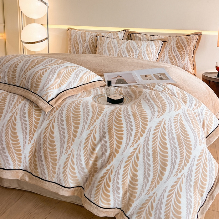 91家纺网 家纺一手货源 找家纺 畅畅家纺 2025新款冬季压线款雕花牛奶绒四件套 叶恋-咖