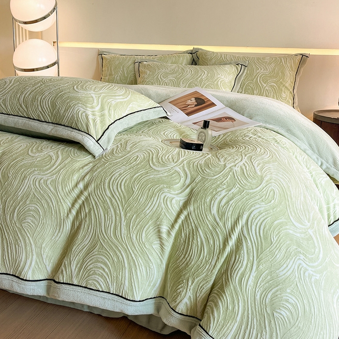 91家纺网 家纺一手货源 找家纺 （总）畅畅家纺 2025新款冬季压线款雕花牛奶绒四件套