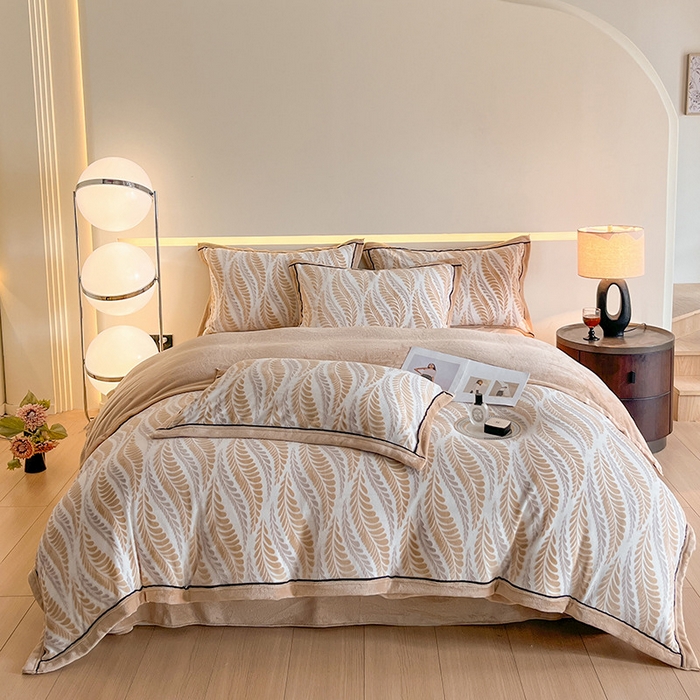 91家纺网 家纺一手货源 找家纺 畅畅家纺 2025新款冬季压线款雕花牛奶绒四件套 叶恋-咖