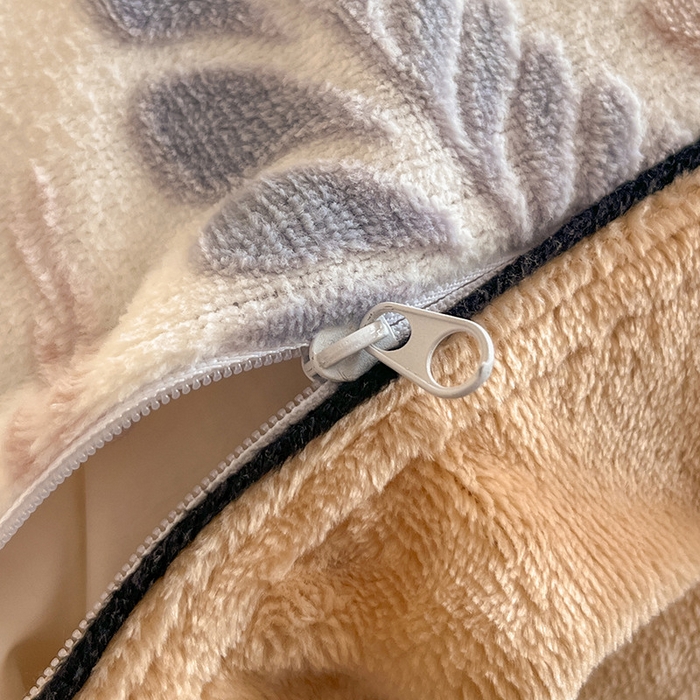 91家纺网 家纺一手货源 找家纺 畅畅家纺 2025新款冬季压线款雕花牛奶绒四件套 叶恋-蓝