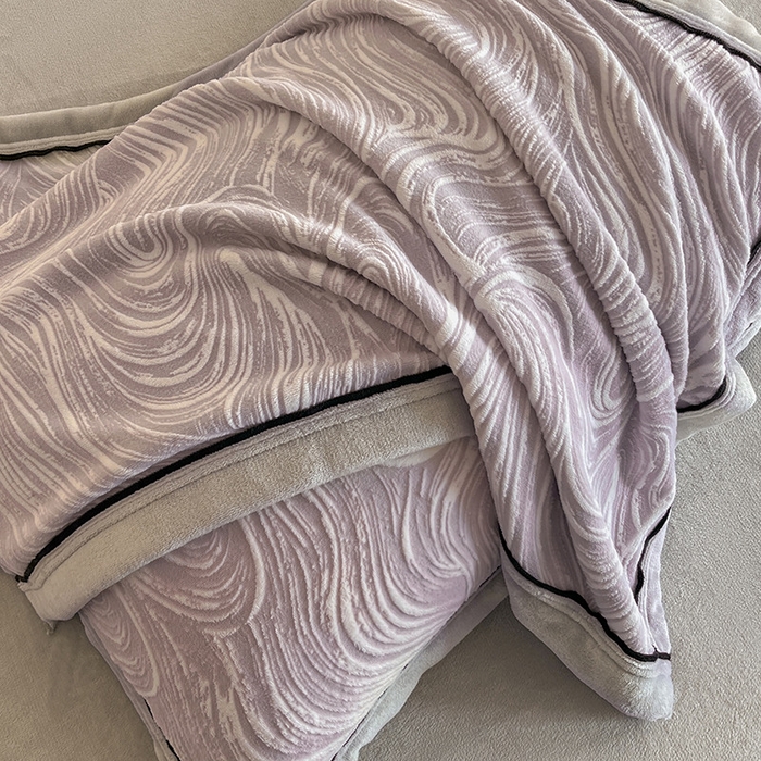 91家纺网 家纺一手货源 找家纺 畅畅家纺 2025新款冬季压线款雕花牛奶绒四件套 简约浪漫-灰