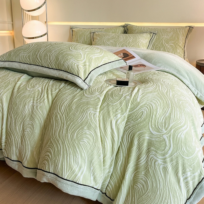 91家纺网 家纺一手货源 找家纺 畅畅家纺 2025新款冬季压线款雕花牛奶绒四件套 简约浪漫-绿