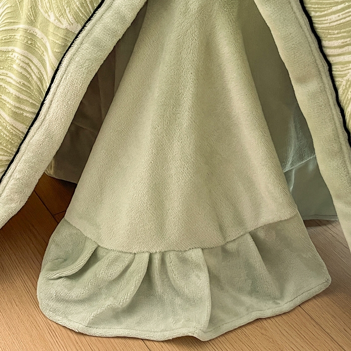 91家纺网 家纺一手货源 找家纺 畅畅家纺 2025新款冬季压线款雕花牛奶绒四件套 简约浪漫-绿