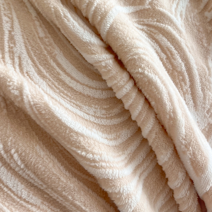 91家纺网 家纺一手货源 找家纺 畅畅家纺 2025新款冬季压线款雕花牛奶绒四件套 简约浪漫-玉粉