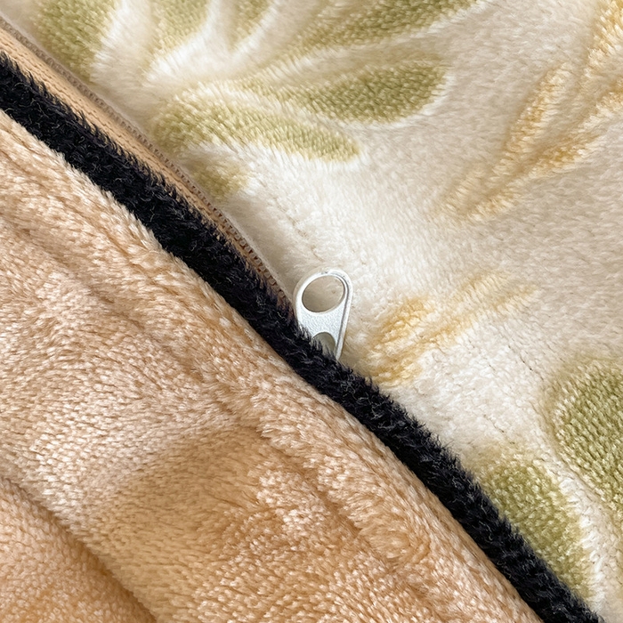 91家纺网 家纺一手货源 找家纺 畅畅家纺 2025新款冬季压线款雕花牛奶绒四件套 叶恋-绿