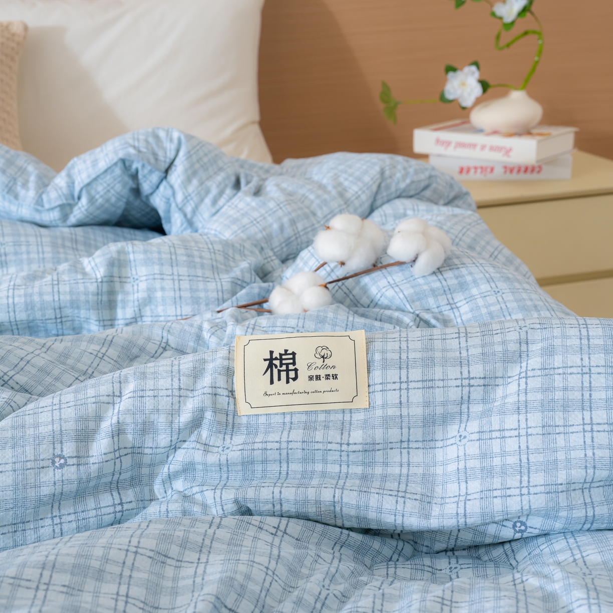 91家纺网 家纺一手货源 找家纺 蓝冰家纺 2025新款亚麻棉花冬被 蓝色小细格