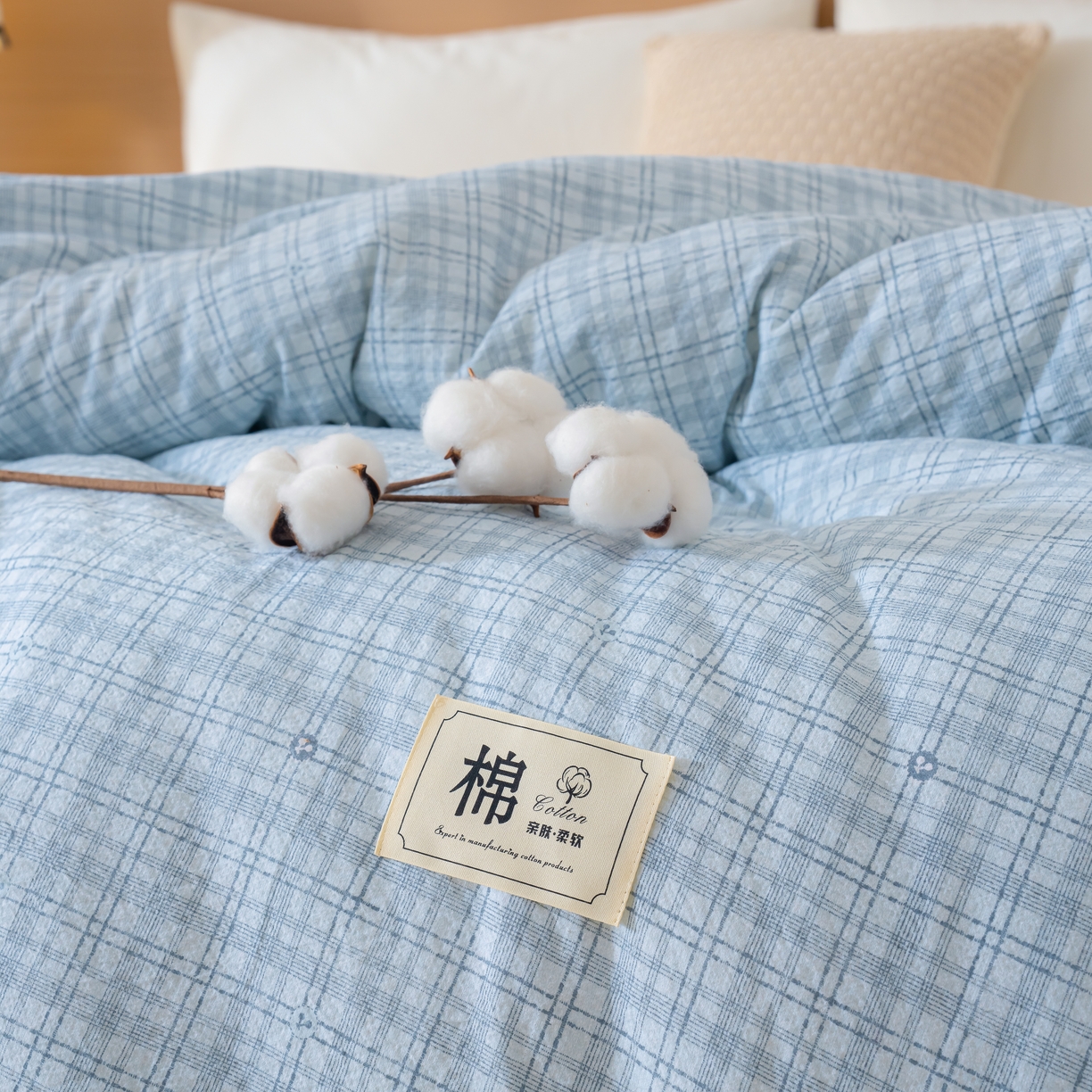 91家纺网 家纺一手货源 找家纺 蓝冰家纺 2025新款亚麻棉花冬被 蓝色小细格