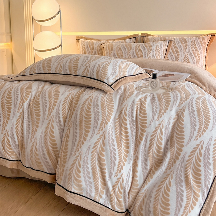 91家纺网 家纺一手货源 找家纺 畅畅家纺 2025新款冬季压线款雕花牛奶绒四件套 叶恋-咖