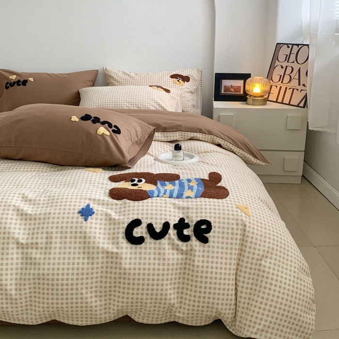 91家纺网 家纺一手货源 找家纺 如意朵 2025新款全棉加厚磨毛毛巾绣四件套（专版花型） 羞羞狗