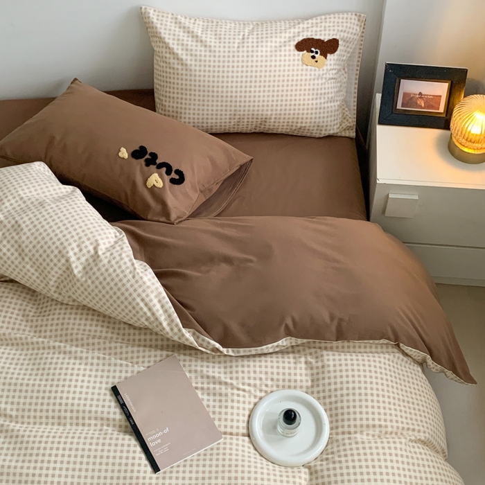 91家纺网 家纺一手货源 找家纺 如意朵 2025新款全棉加厚磨毛毛巾绣四件套（专版花型） 羞羞狗