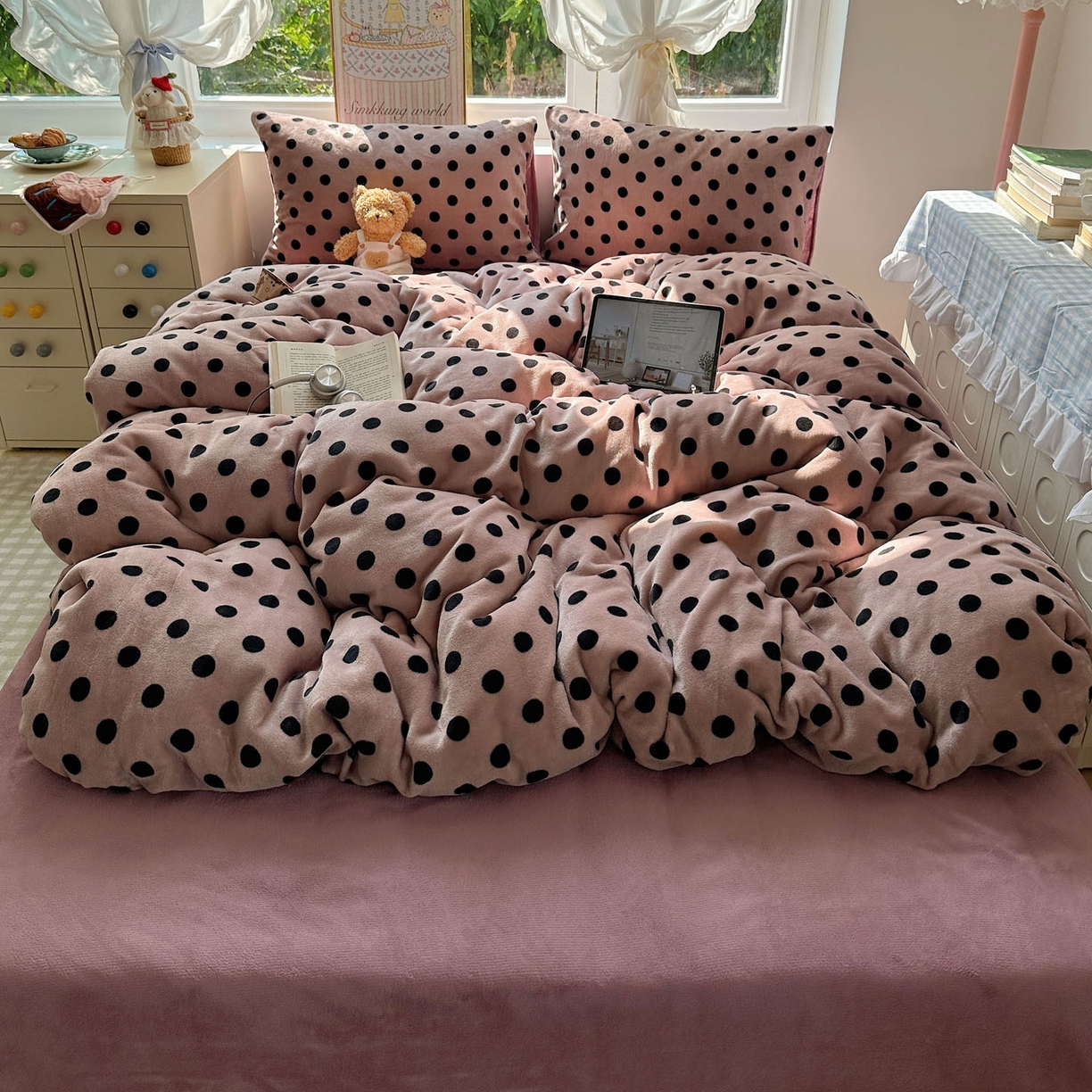 91家纺网 家纺一手货源 找家纺 （总）优选 2025新款小清新加厚高克重牛奶绒四件套直播爆款电商爆款