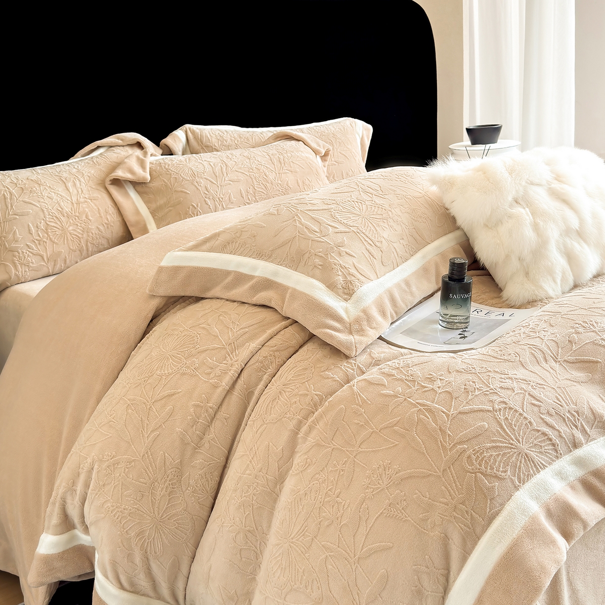 91家纺网 家纺一手货源 找家纺 家居1号家纺 2025新款230克全消光牛奶绒四件套-梦蝶 梦蝶-卡其