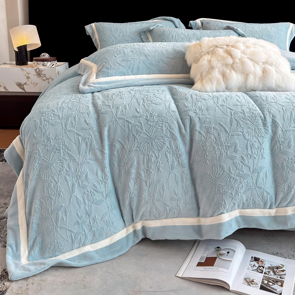 91家纺网 家纺一手货源 找家纺 家居1号家纺 2025新款230克全消光牛奶绒四件套-梦蝶 梦蝶-兰