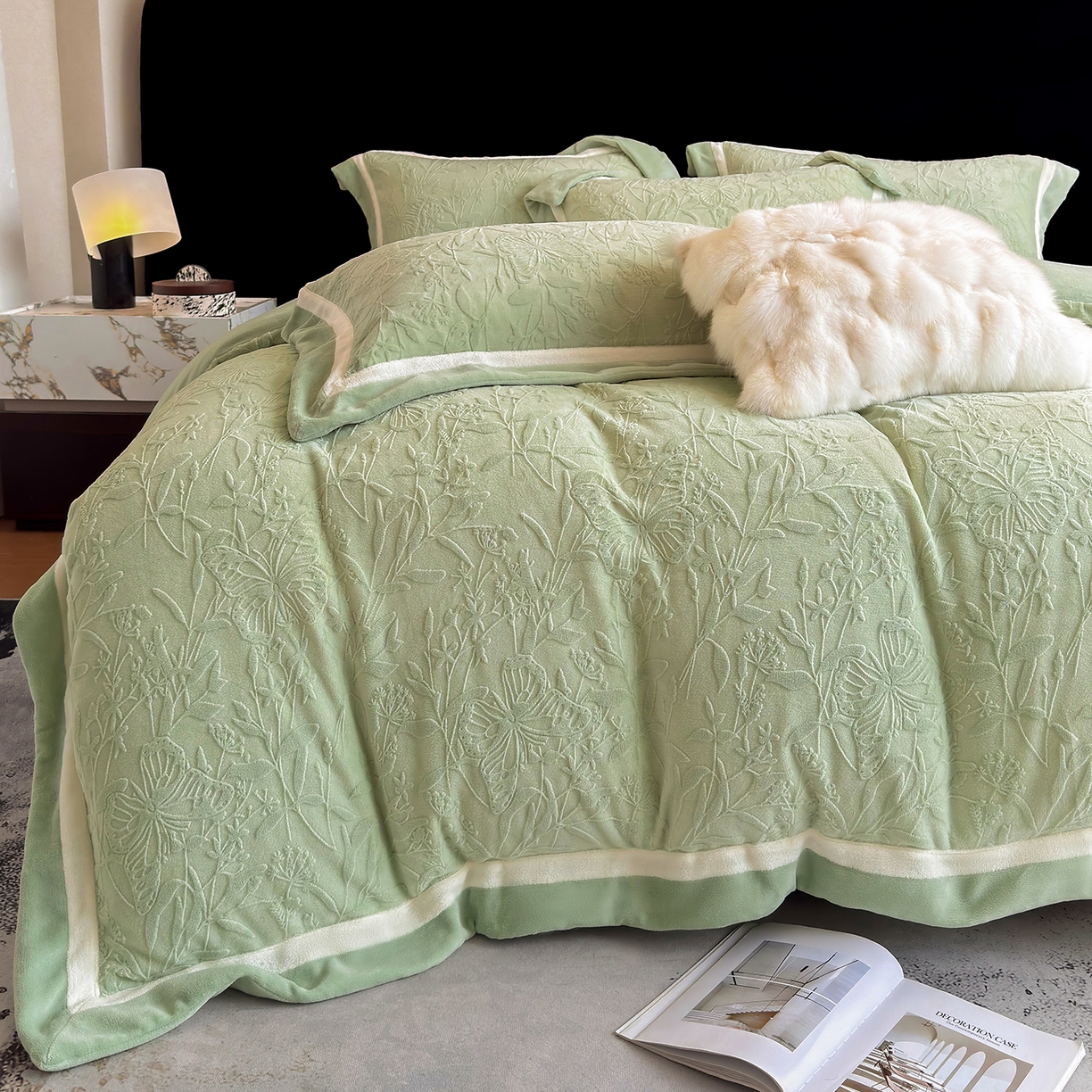 91家纺网 家纺一手货源 找家纺 家居1号家纺 2025新款230克全消光牛奶绒四件套-梦蝶 梦蝶-浅绿