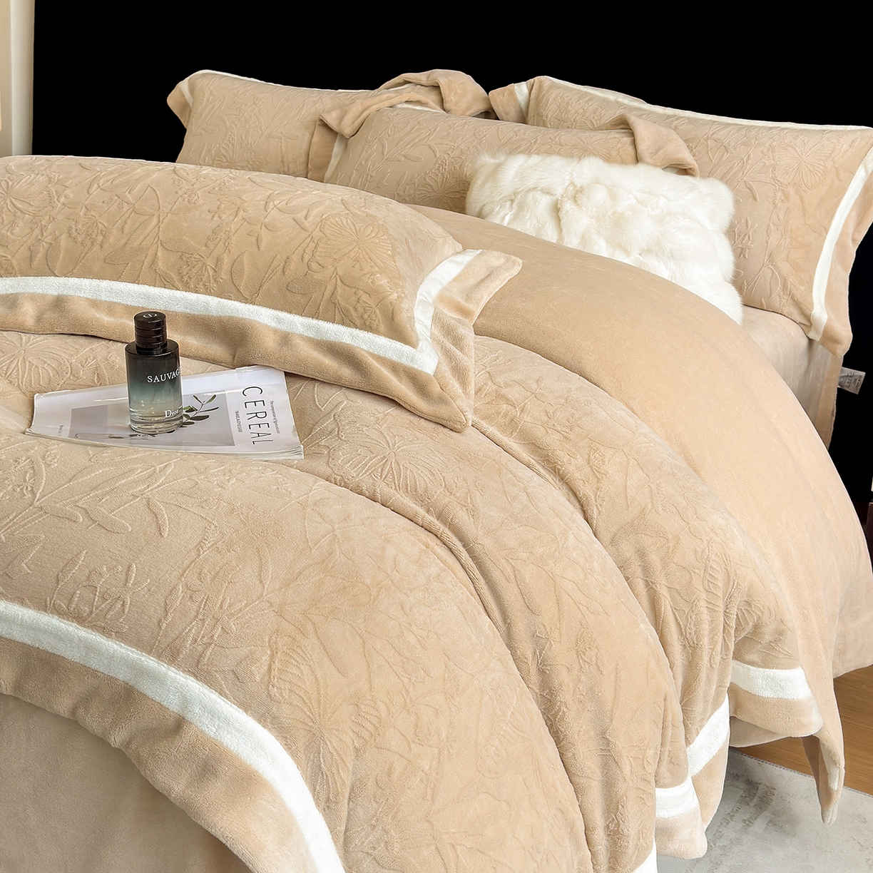 91家纺网 家纺一手货源 找家纺 （总）家居1号家纺 2025新款230克全消光牛奶绒四件套-梦蝶