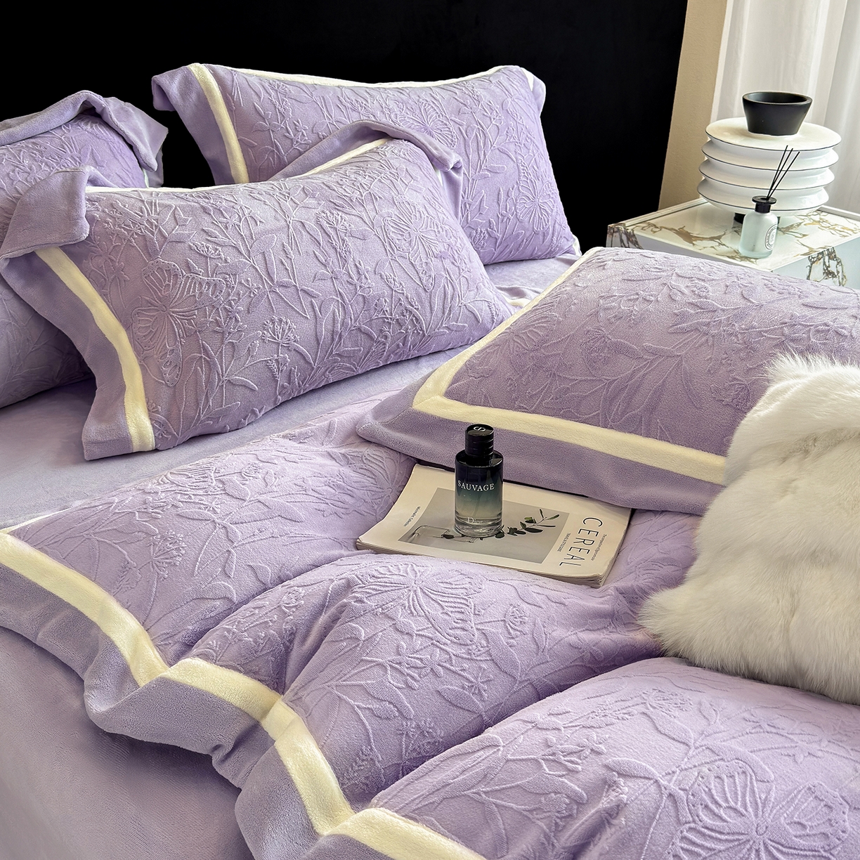91家纺网 家纺一手货源 找家纺 家居1号家纺 2025新款230克全消光牛奶绒四件套-梦蝶 梦蝶-暖紫