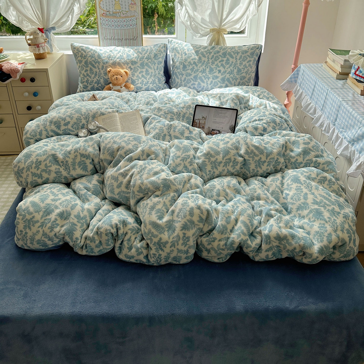 91家纺网 家纺一手货源 找家纺 （总）优选 2025新款小清新加厚高克重牛奶绒四件套直播爆款电商爆款