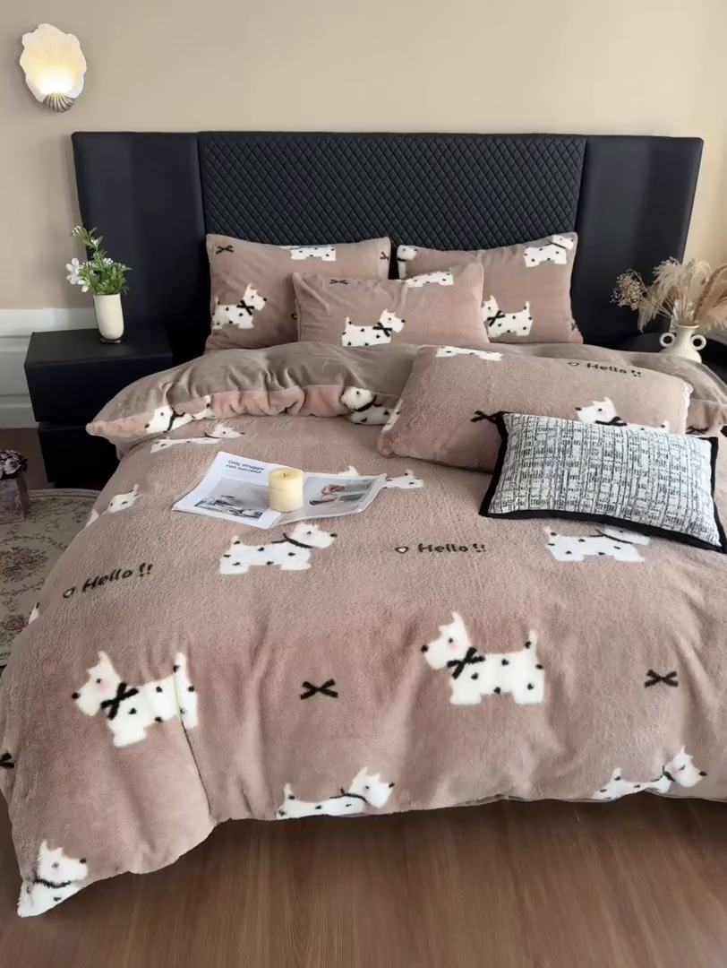 91家纺网 家纺一手货源 找家纺 璐维斯 2025新款A类兔毛绒双层多功能被套毯带拉链 卡通花卉牛奶绒毛毯秋冬保暖毯子盖毯 可爱狗