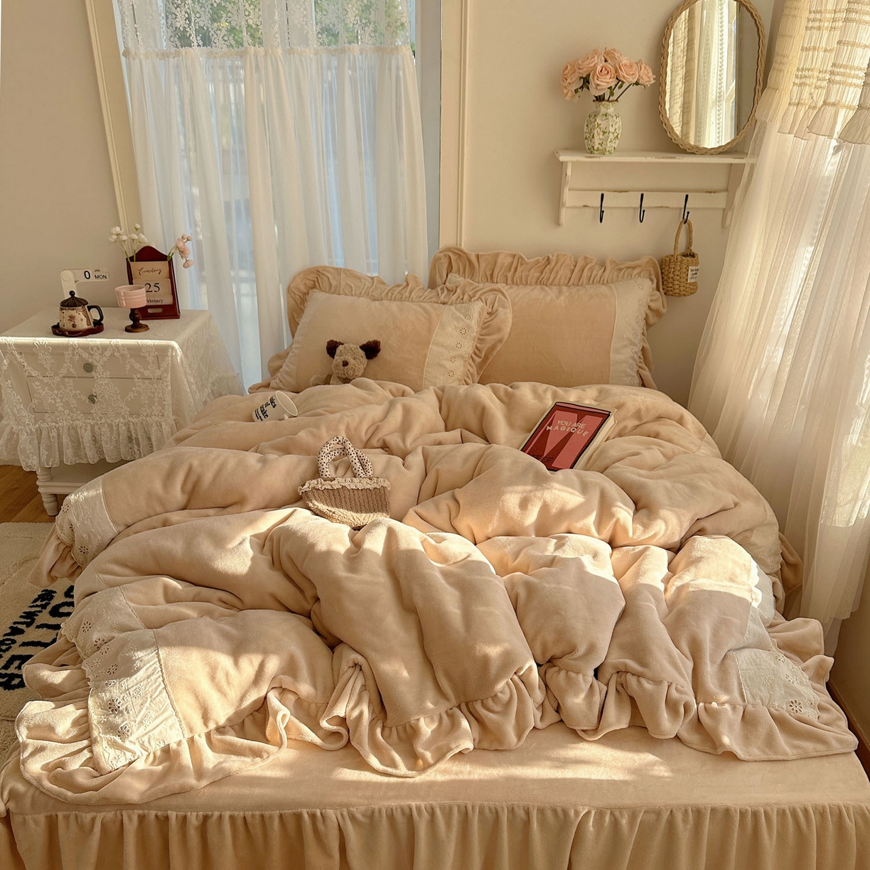 91家纺网 家纺一手货源 找家纺 （总）轻奢坊 2025新款牛奶绒纯色全棉蕾丝大花边四件套-软乎系列