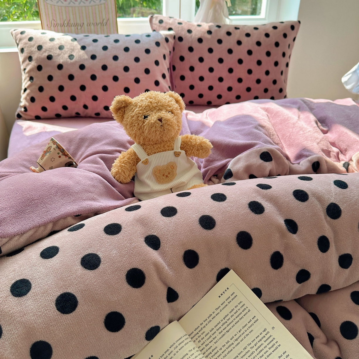 91家纺网 家纺一手货源 找家纺 优选 2025新款小清新加厚高克重牛奶绒四件套直播爆款电商爆款波利圆点-紫