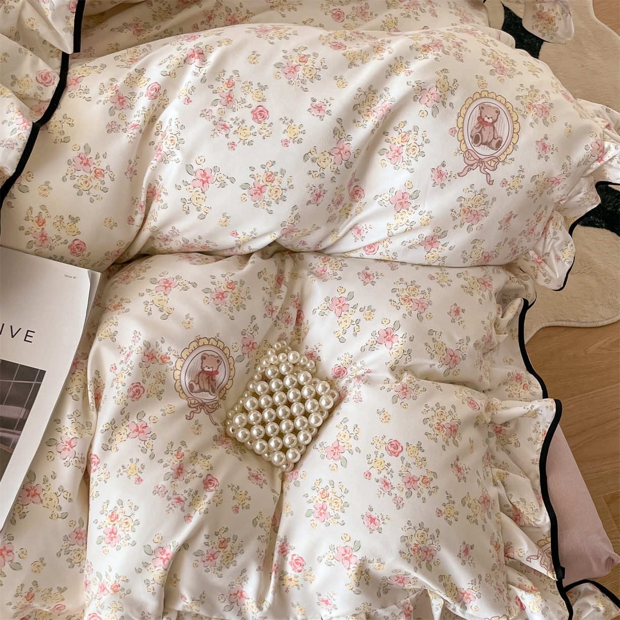 91家纺网 家纺一手货源 找家纺 义博家纺 2025新款韩版花边印花四件套四件套 碎花-浅粉