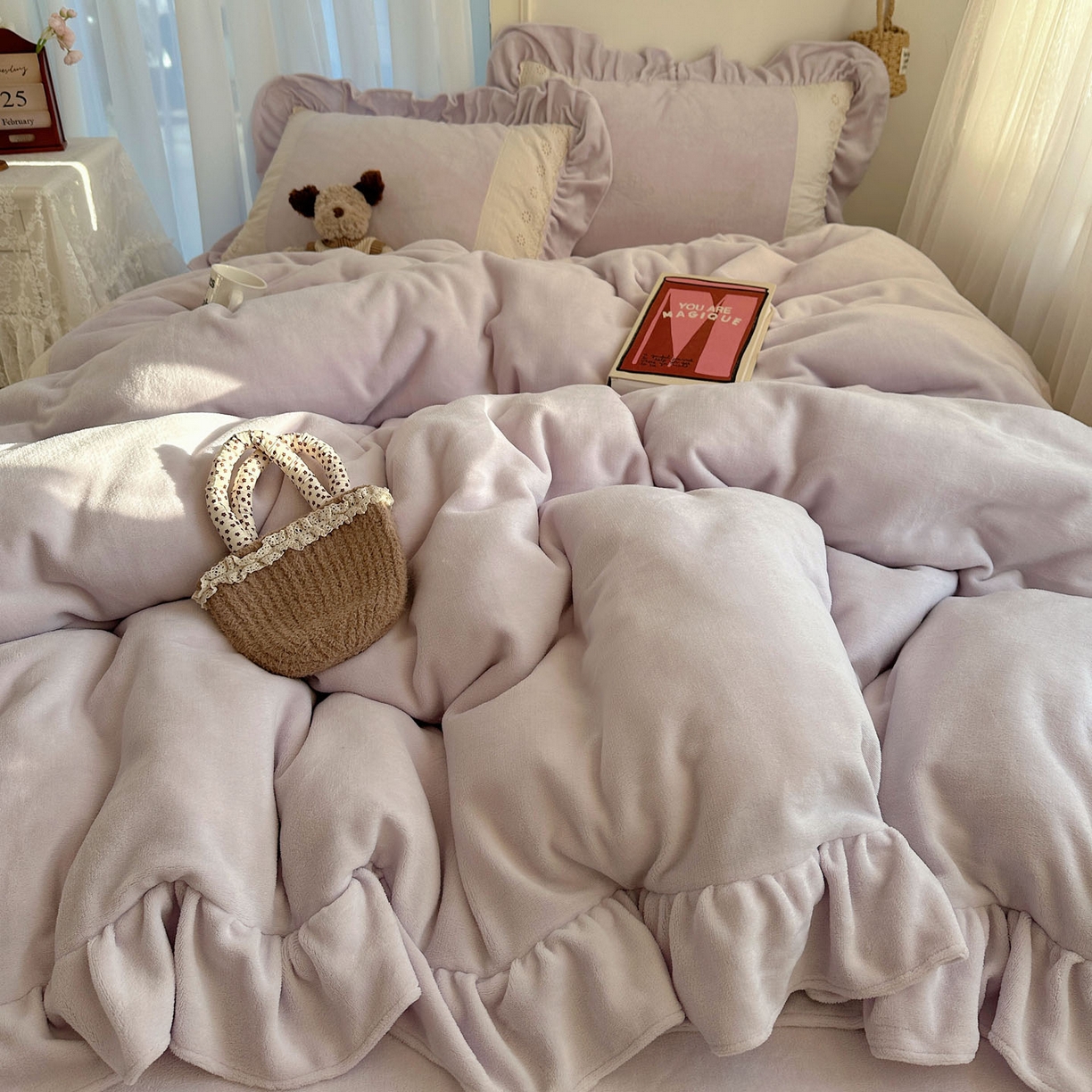 91家纺网 家纺一手货源 找家纺 轻奢坊 2025新款牛奶绒纯色全棉蕾丝大花边四件套-软乎系列 软乎紫