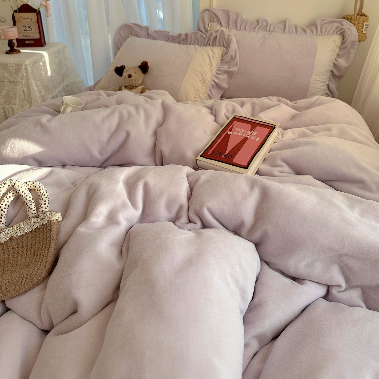 91家纺网 家纺一手货源 找家纺 轻奢坊 2025新款牛奶绒纯色全棉蕾丝大花边四件套-软乎系列 软乎紫